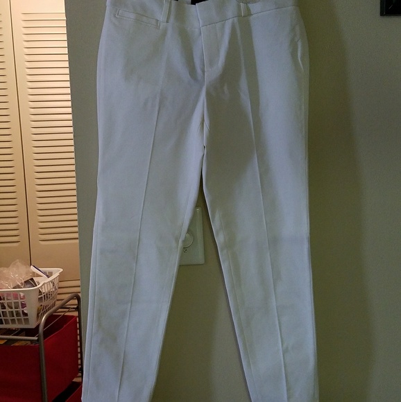 Banana Republic White Capri Pants - Picture 1 of 2